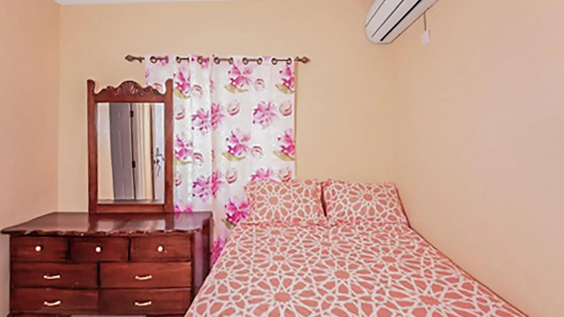 Guest house Sgr Near The Sea Hotel Bull Bay